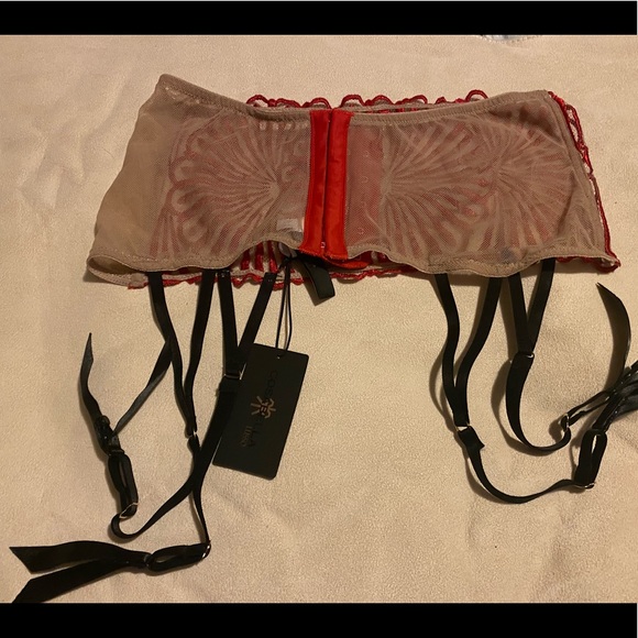 NWT Cosabella Eiffel garter belt ♥️Parisian Red♥️ - Picture 7 of 7